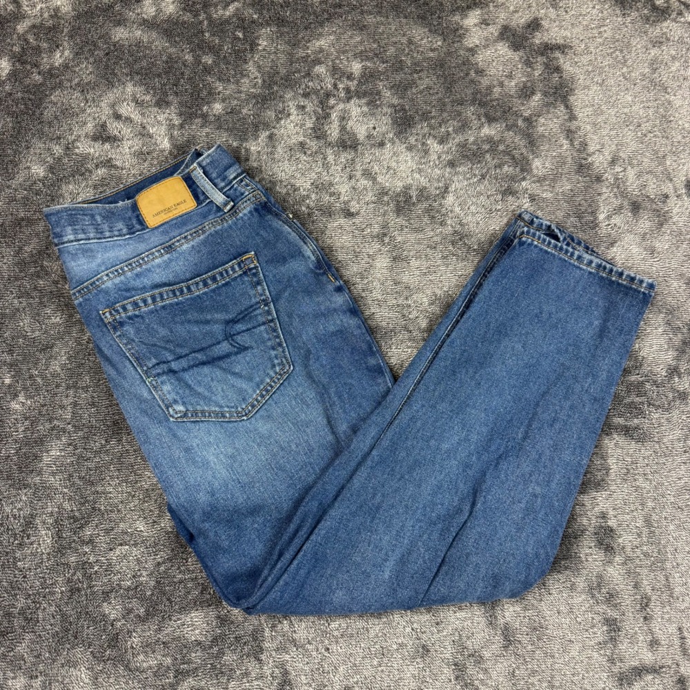 American Eagle Jeans Women 6 Short Blue Mom Jean Distressed High Rise